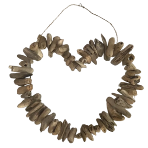 love shaped driftwood necklace 40 cm